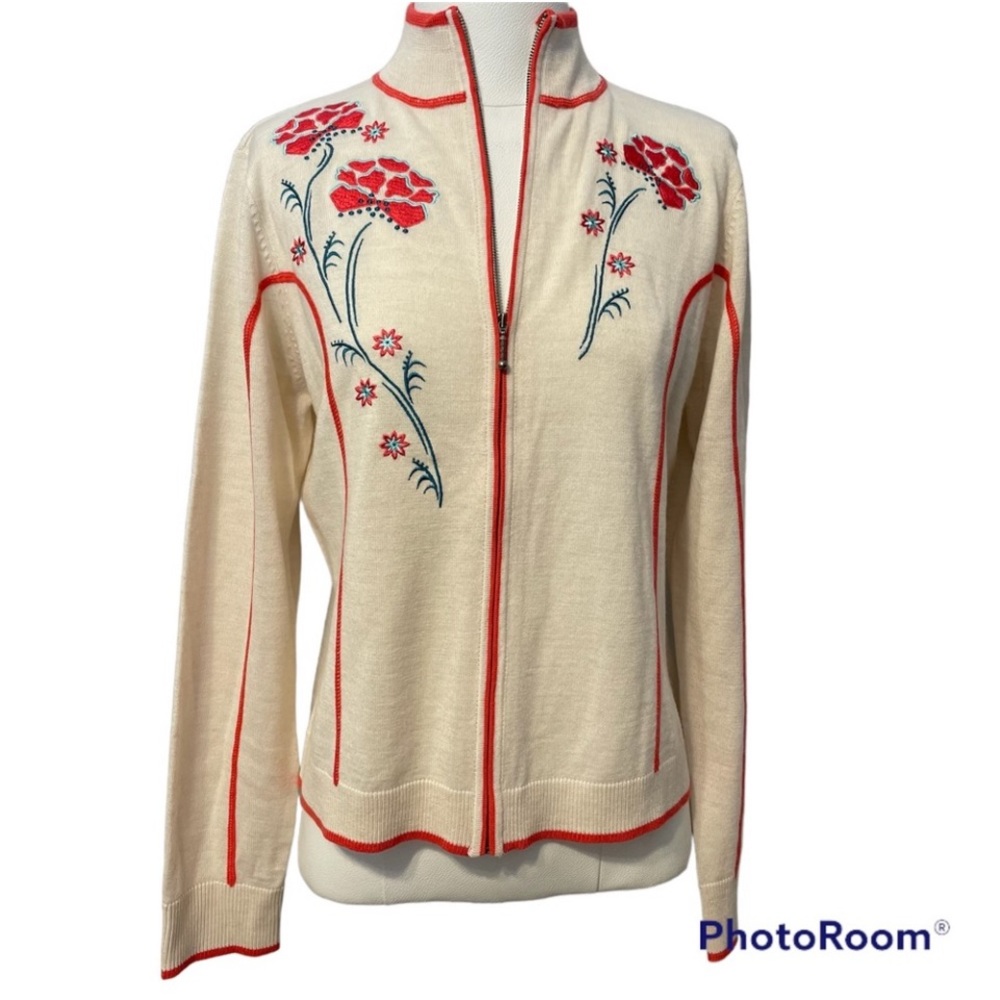 Cabela's Cream Merino Wool Blend
Floral Embroidered Cardigan